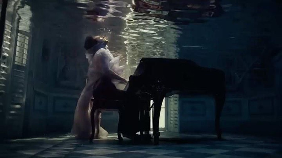 Lirik lagu Falling yang dinyanyikan oleh Harry Styles.