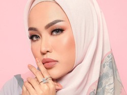 Dikabarkan Lepas Hijab, Medina Zein Unggah Foto Terbaru Masih Berhijab