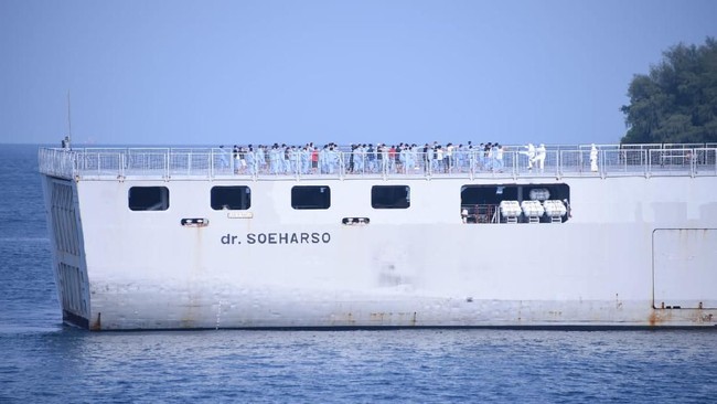 Satu ABK Diamond Princess menjalani pemeriksaan ulang setelah mengeluh batuk saat perjalanan ke Pulau Sebaru Kecil untuk observasi pencegahan virus corona.