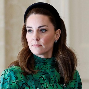Gaun Polkadot Kate Middleton Ingatkan Publik Pada Putria Diana