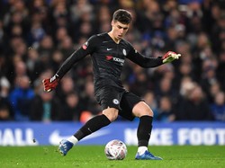 Dear Chelsea, Kepa Arrizabalaga Masih Ingin Juara Bareng