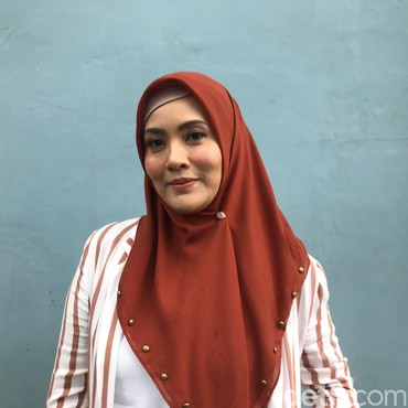 Dianggap Telantarkan Waty Siregar, Elma Theana Beri Penjelasan