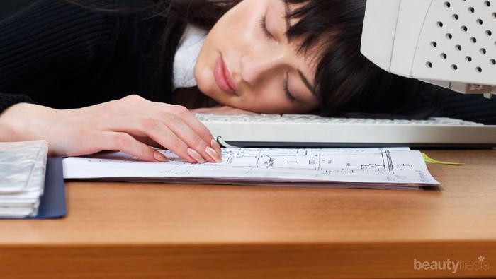 Mengatasi Kantuk di Saat Bekerja