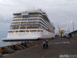 Tak Sandar di Surabaya Gegara Corona, Kapal Pesiar Viking Sun Langsung ke Bali
