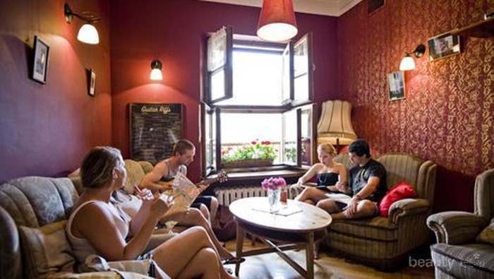 6 Tips Aman dan Nyaman Menginap di Hostel