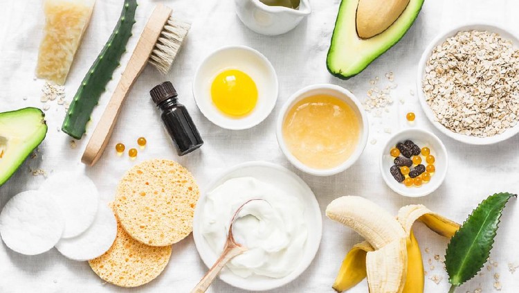 Bun, bikin skincare masker dari yoghurt ternyata gampang banget lho. Selain itu, kandungannya sangat baik juga untuk menutrisi kecantikan kulit wajah. 