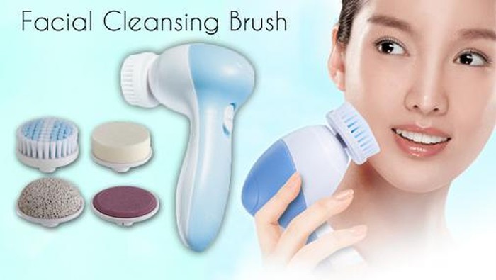 Bersihkan Wajah Secara Maksimal dengan Facial Cleansing Brush