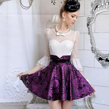 Tips Fashion: Wear High Waisted Skirt