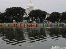 Heboh WN Aljazair Berendam di Danau Sunter Ngakunya Ritual, Kini Dievakuasi