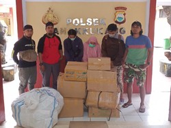 Polisi: Masker yang Ditimbun PNS di Makassar Akan Dijual ke Luar Negeri