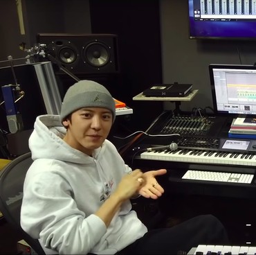 Lawan Virus Corona, Chanyeol EXO Bikin Lagu tentang Cuci Tangan
