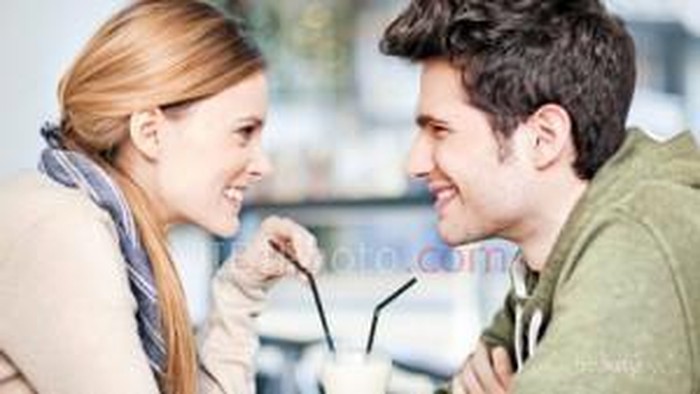 6 Hal Kecil Dari Wanita Yang Disukai Pria