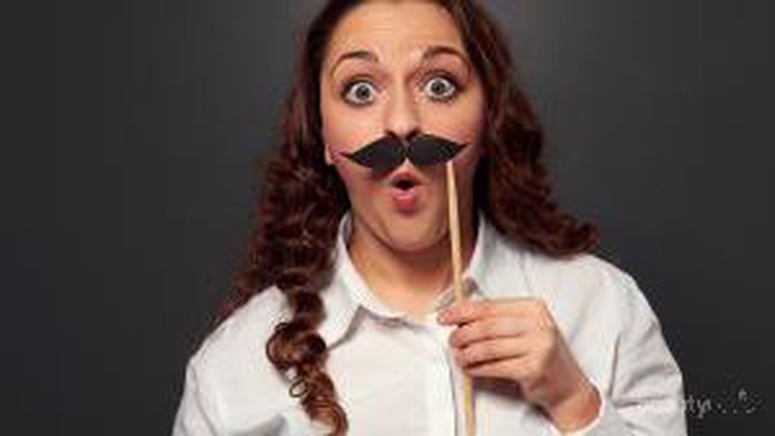 4 Cara Alami Hilangkan Kumis Pada Perempuan