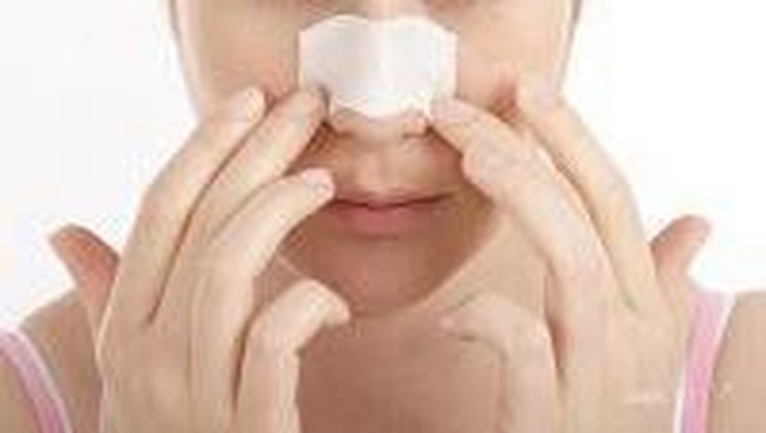 Cara Alami Menghilangkan Komedo Hitam