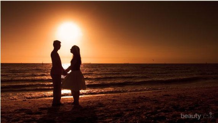 10 Tempat Honeymoon Romantis di Indonesia