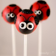 5 Cake Pops Berbentuk Serangga