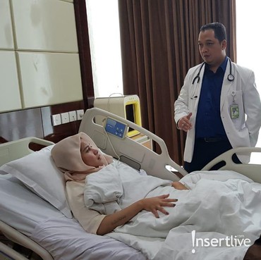 Masuk Rumah Sakit, Ada Penyempitan Pembuluh Darah di Kepala Olla Ramlan