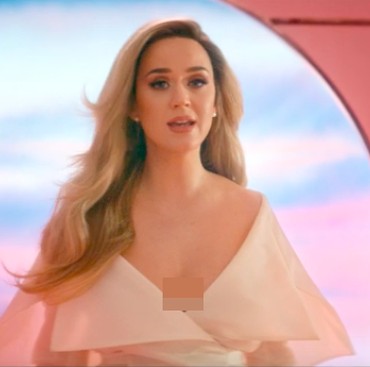 Joget & Pamer Perut Buncit, Katy Perry Malah Disebut Pura-pura Hamil