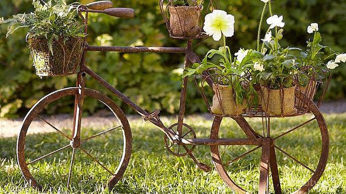 DIY: Pot Unik dari Barang Bekas