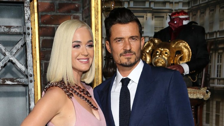 Katy Perry dan Orlando Bloom HOLLYWOOD, CALIFORNIA - AUGUST 21: Katy Perry and Orlando Bloom attend the LA premiere of Amazon's