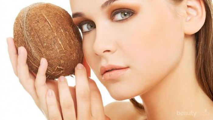 Manfaatkan Minyak Kelapa sebagai Bahan Alami Melawan Antiaging