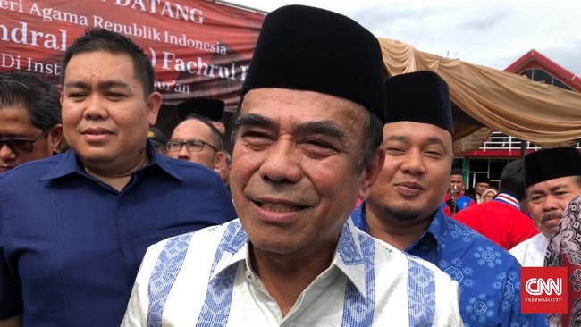 Menag Terapkan Sertifikasi Dai dalam Waktu Dekat Program sertifikasi dai Kemenag, menurut Menag Fachrul Razi akan segera bergulir dalam waktu dekat.