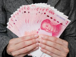 Ekonomi China Gonjang Ganjing, Yuan Kebanting!