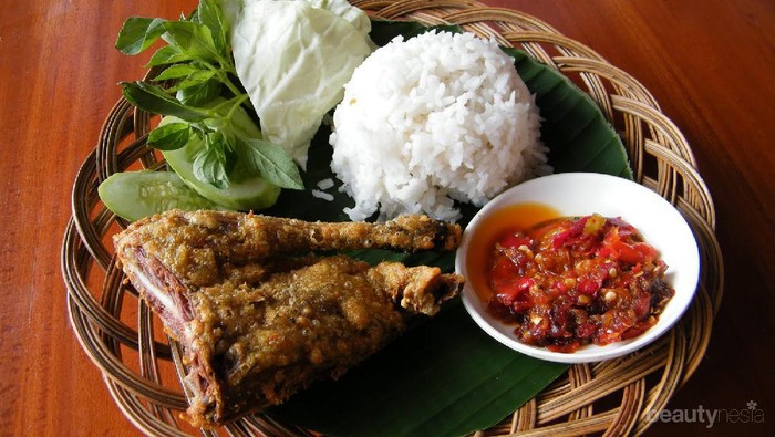 5 Restoran Untuk Penggemar Bebek di Surabaya