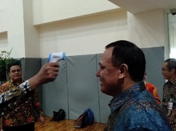 Antisipasi Virus Corona, Firli Bahuri Hingga Pegawai KPK Dicek Suhu Badan
