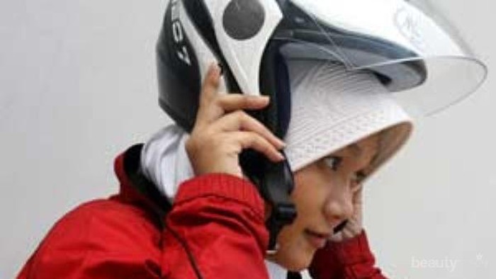 Tips Nyaman Mengenakan Hijab Untuk Ladies Bikers