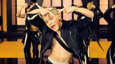 Bak Film Laga, NCT 127 Unjuk Kemampuan Kung Fu di MV 'Kick It'