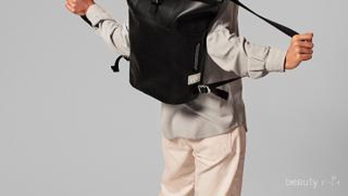 Eytys, Brand Sepatu Asal Swedia Luncurkan Waterproof Bag