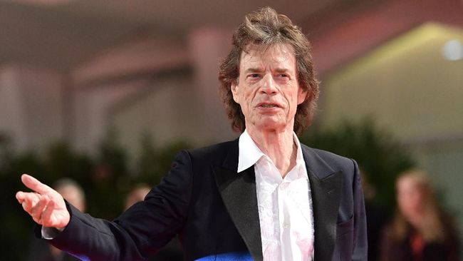 Mick Jagger dinyatakan positif Covid-19. Kondisi itu membuat Rolling Stones terpaksa menunda konser di Amsterdam pada Senin (13/6).