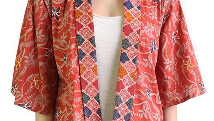 Makin Cantik Bergaya Dengan Batik