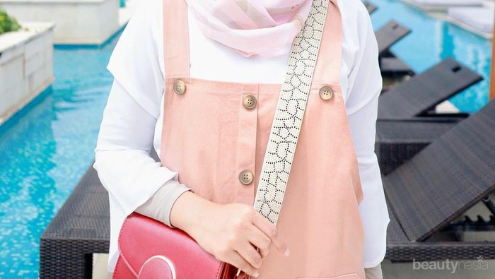 Jangan Asal Pilih, Ini Pilihan Hijab Motif yang Paling Tepat untuk Pemilik Wajah Bulat