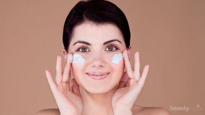 Ladies, Jangan Terkecoh dengan 4 Mitos Tentang Perawatan Kulit yang Salah Berikut Ini!