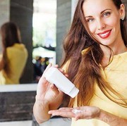 Ladies, Inilah Beauty Hacks Menggunakan Bedak Bayi!