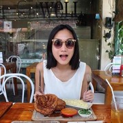 [FORUM]  Aku tipe orang kurus yang makan apa aja tapi ga gemuk2, gimana caranya menambah berat badan?