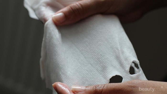 Bukan Hanya Lembaran Kertas, Inilah 6 Bahan Sheet Masks yang Perlu Kamu ketahui!