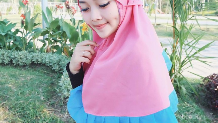 Mau Coba Hijab Bergo? Cari Tahu Dulu Plus Minusnya!