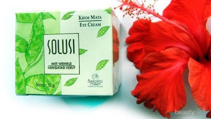 Bebaskan Mata Kamu dari Dark Circle dan Kerutan Hanya dengan Pakai Krim Mata dari Sariayu!