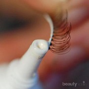 Lem Bulu Mata yang Bagus Apa Ya?