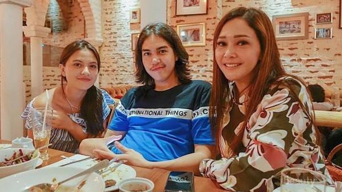 [FORUM] Dear gimana sih cara dapetin hati orang tua pasangan? Terutama ibunya...