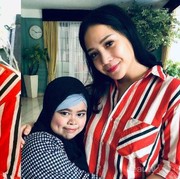 [FORUM] Viral, Tutorial Makeup ala Rahmawati Kekeyi sampai Diundang Acara Tv dan Nagita Slavina!