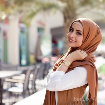 img-title Ladies, Begini Cara Mudah Agar Tidak Kegerahan Saat Memakai Hijab!