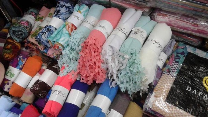 [FORUM] Kalo belanja hijab, lebih suka di online atau pasar gitu biar murah?