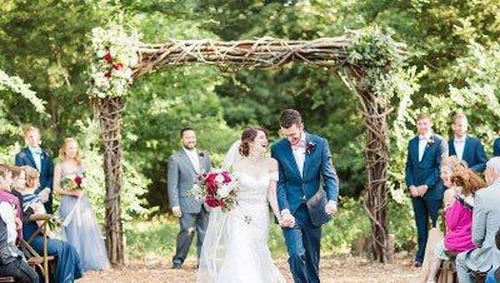 Ladies, Jangan Lewatkan Tips Berikut Ini Agar Pesta Pernikahan Outdoor Kamu Berjalan Lancar