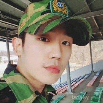 4 Selebriti Korea Ini Ternyata Sudah Wajib Militer di Usia 20-an Sebelum Debut! Penasaran?