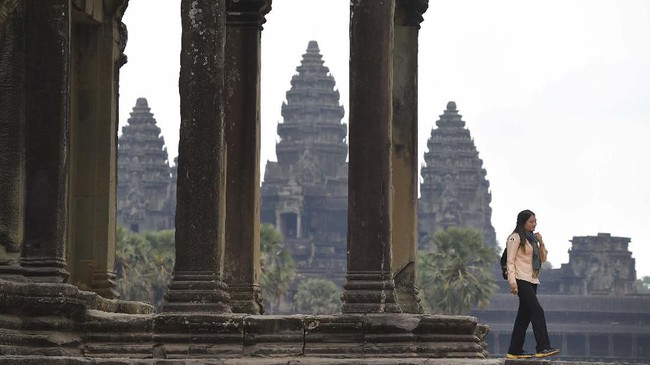 FOTO: Angkor Wat Ditinggalkan Turis