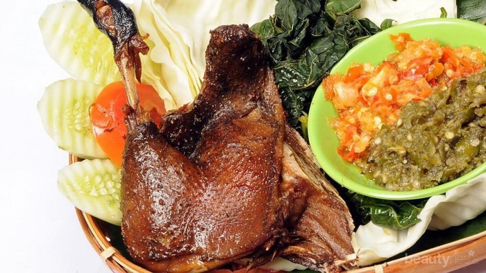 lebih enak bebek slamet atau kaleyo? lebih enak bebek slamet atau kaleyo?